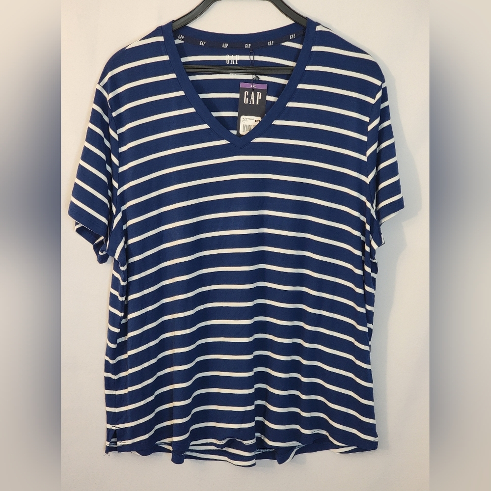 NWT GAP Blue and White Striped V-Neck Tee Size XXL